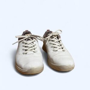Ecco White Athletic Shoes Comfortable and Stylish